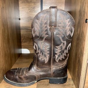 Ariat Round Toe Women’s Cowboy Boots
